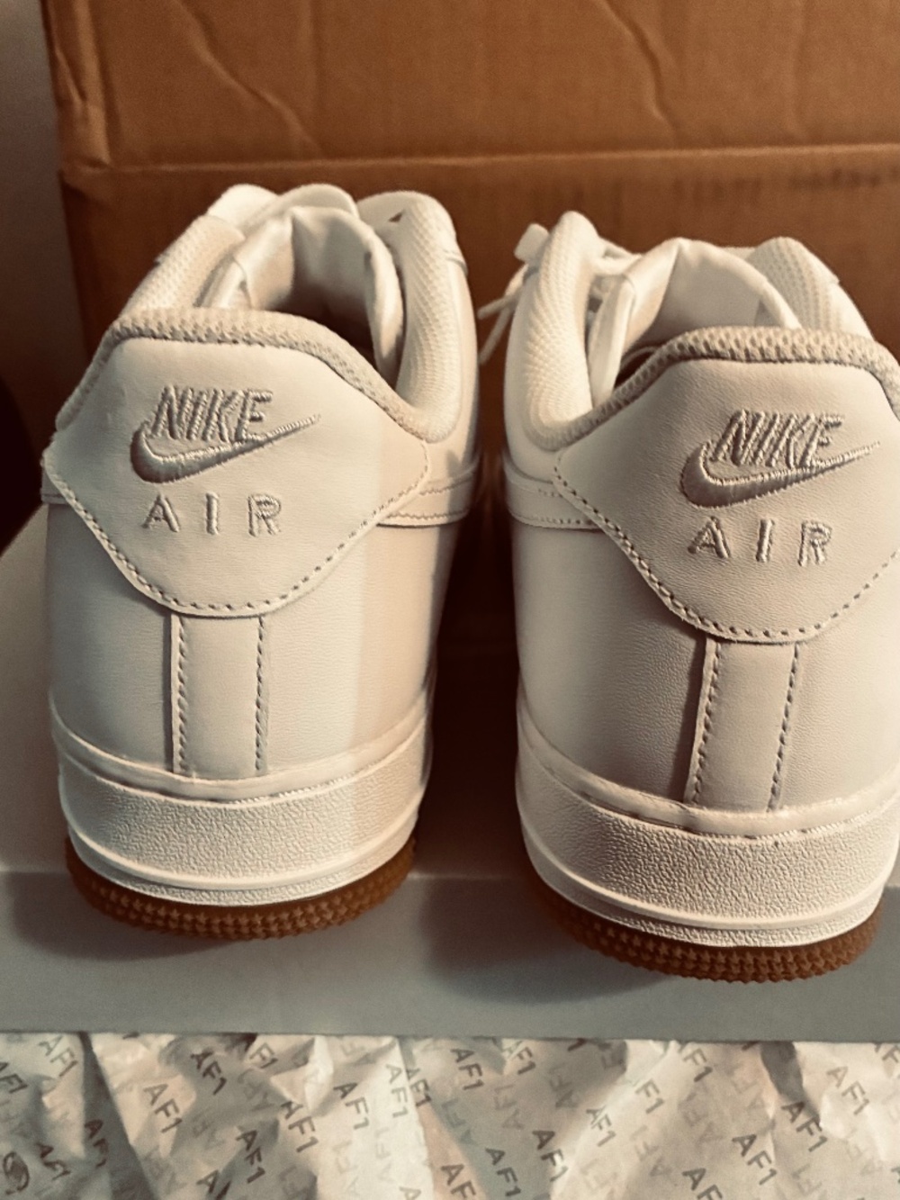Brand NIB Men’s White Nike Air Force 1 ‘07 (size 8.5)